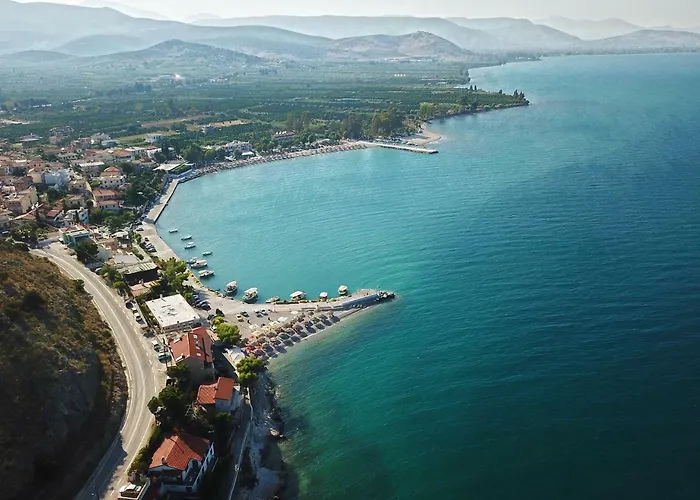Kiveri Luxurious Seaside Apartment